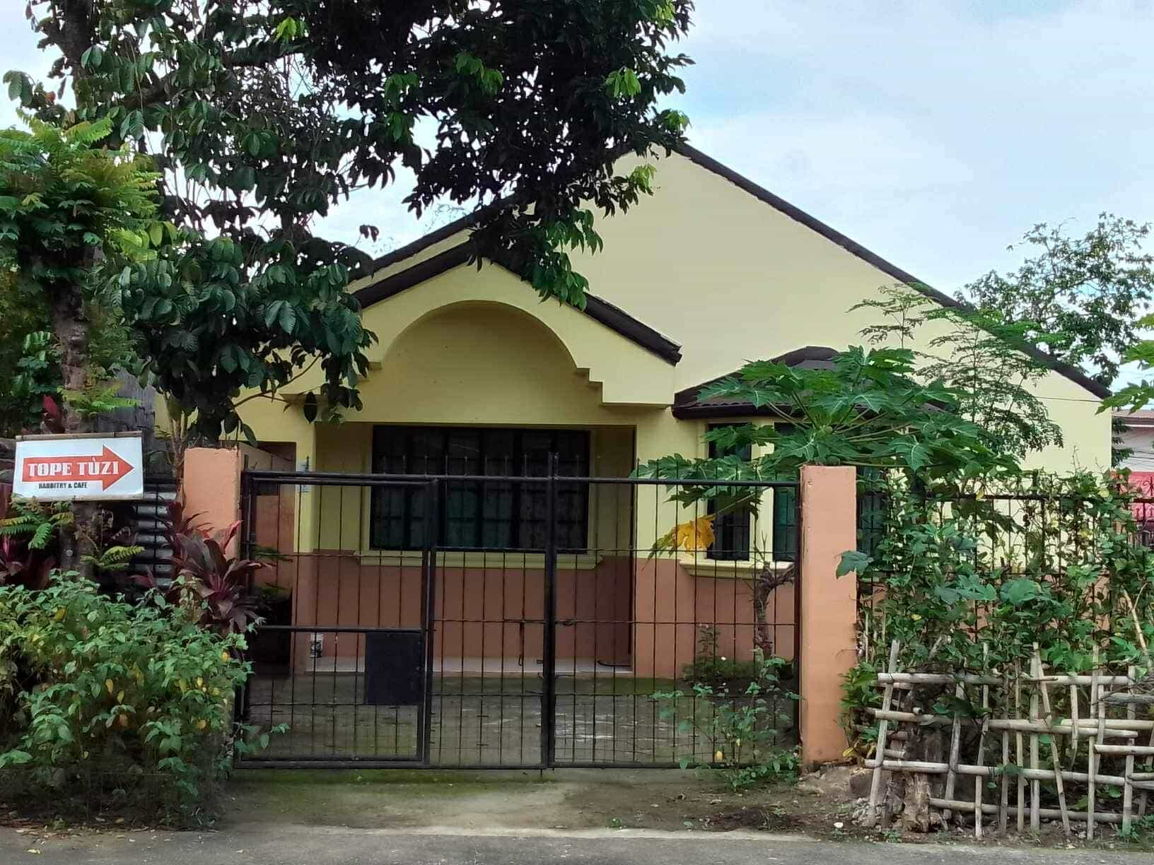 house and lot - photo 2