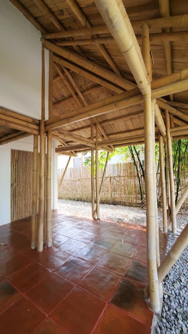 Two-Story Tropical House & Lot For Sale in Dauin, Negros Oriental (Walking distance to the Beach) - photo 2