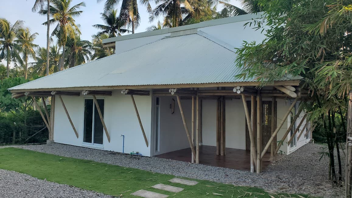 Two-Story Tropical House & Lot For Sale in Dauin, Negros Oriental (Walking distance to the Beach) - photo 7