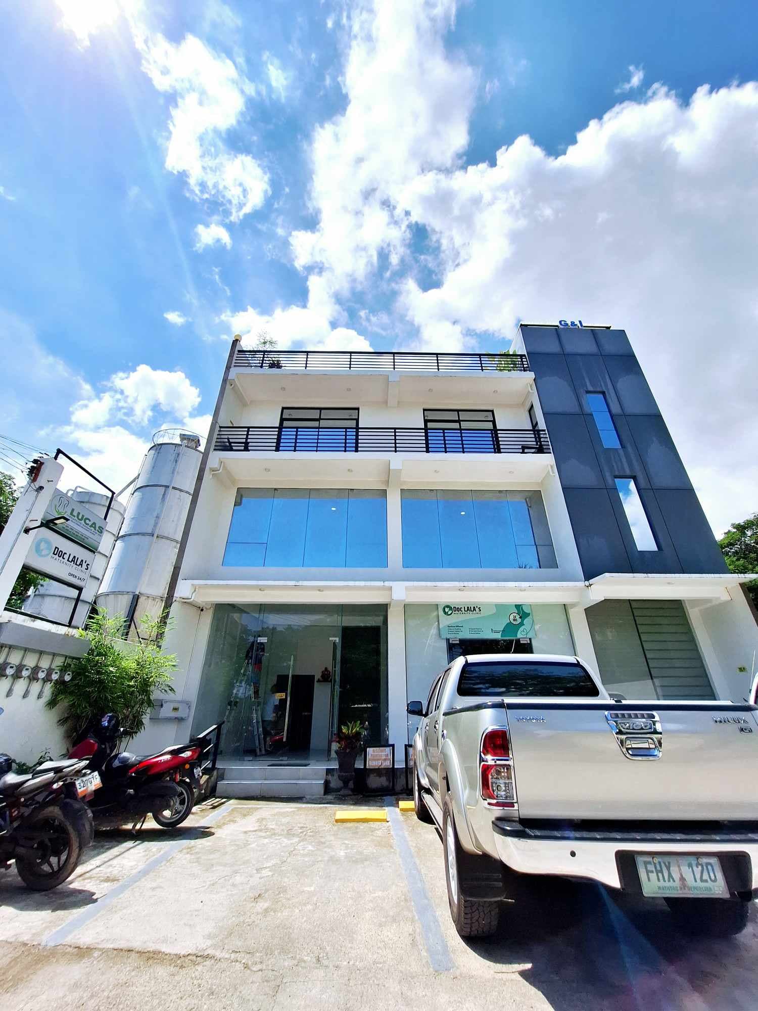 COMMERCIAL SPACE FOR RENT