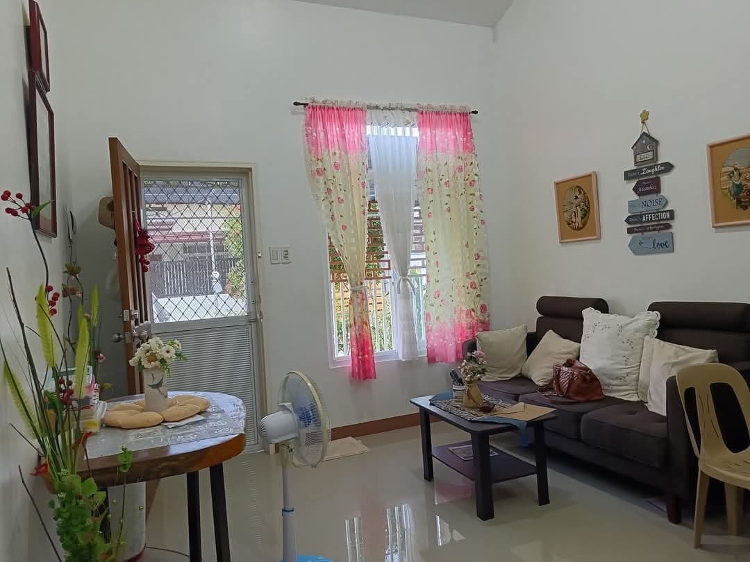 Not yet titled - photo 3