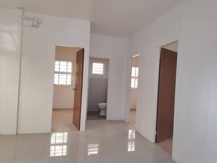 For Assume Balance CECILIA corner lot - photo 5