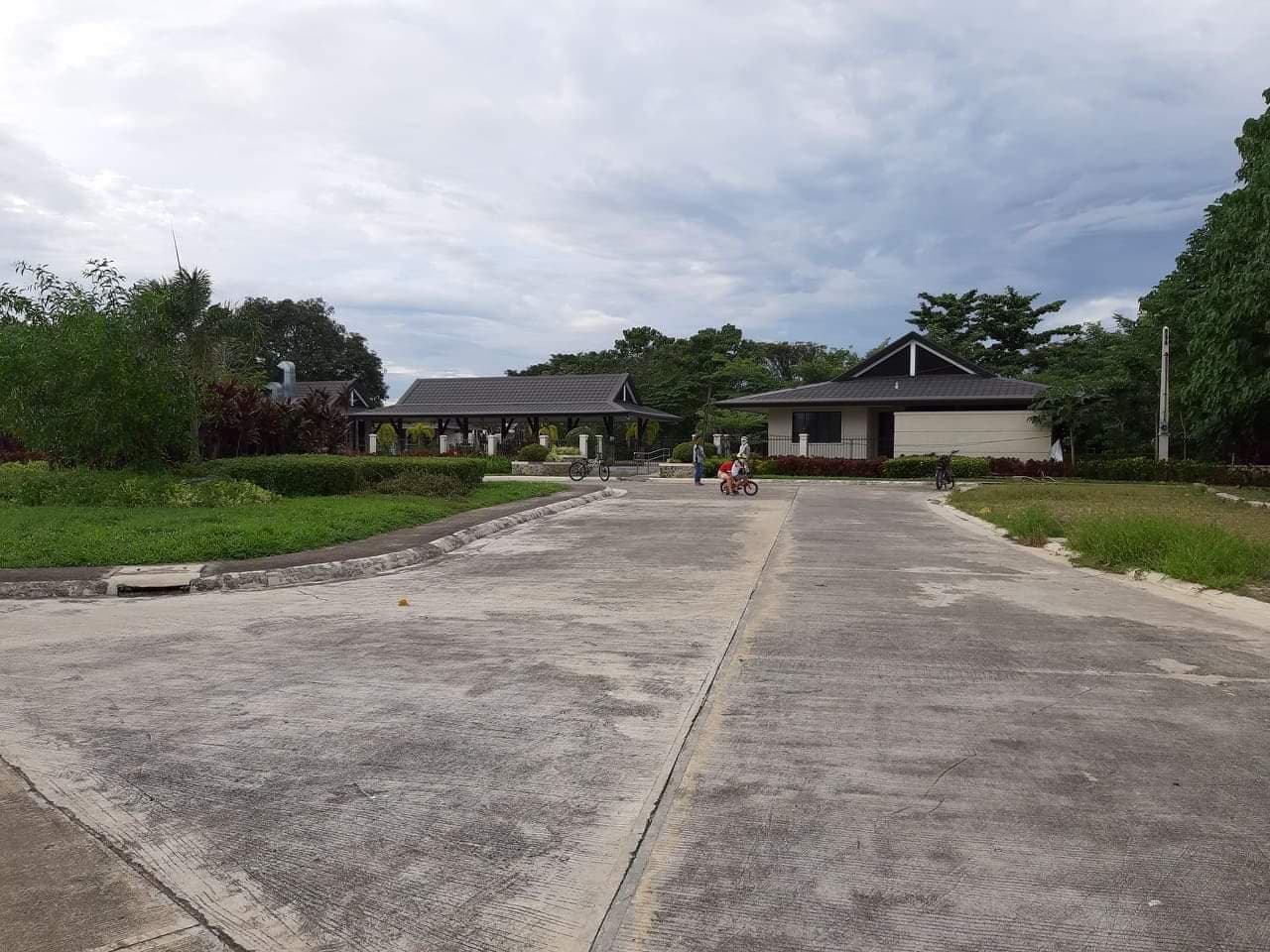 HOUSE & LOT BAMBU ESTATE MINTAL - photo 4