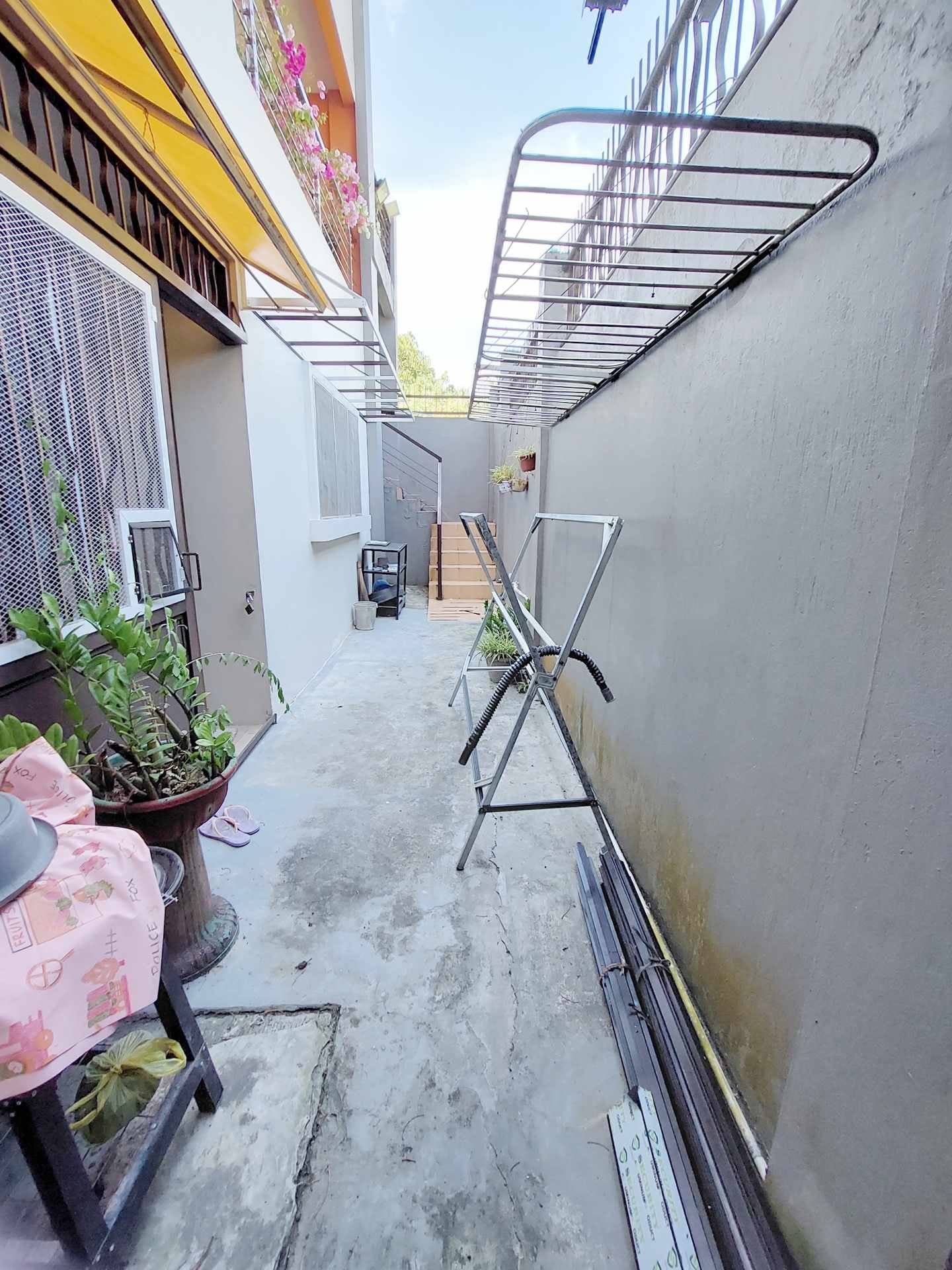 RUSH SALE HOUSE AND LOT!!! - photo 2