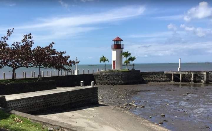 Pacific Shores, Talisay